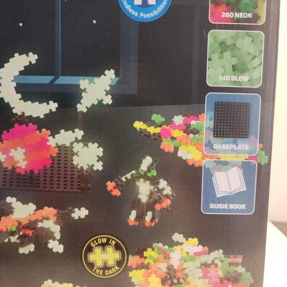 PLUS PLUS LEARN TO BUILD NEON GLOW BASE PLATE BUILDING SET, 400 PCS. NEW/SEALED - Picture 4 of 6